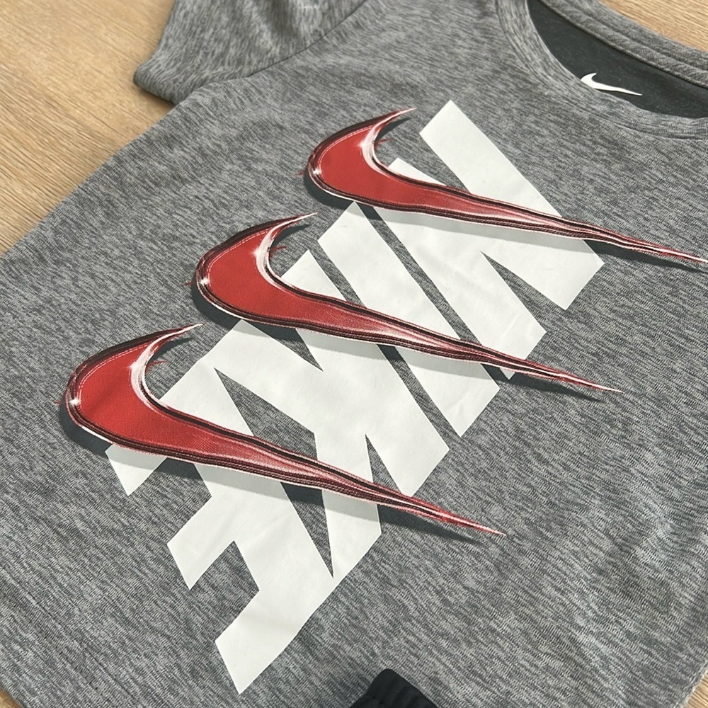 Nike Dri-Fit Boys Activewear Set Graphic T-Shirt Shorts 2T 3T - Picture 3 of 8